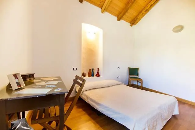 Authentic Sardinian Home SantʼAntìoco Apartmán